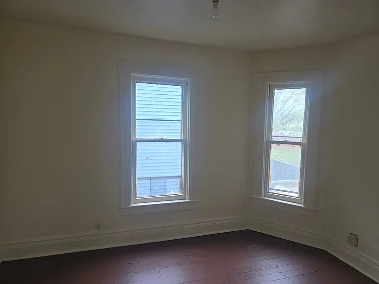 45 Chamberlain St — Photo 10