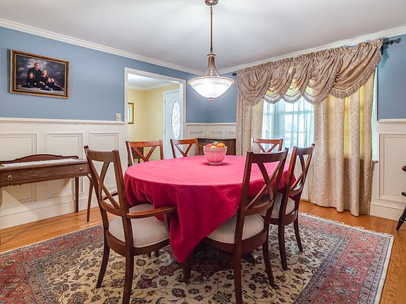 210 Heritage Rd Cherry Hill 