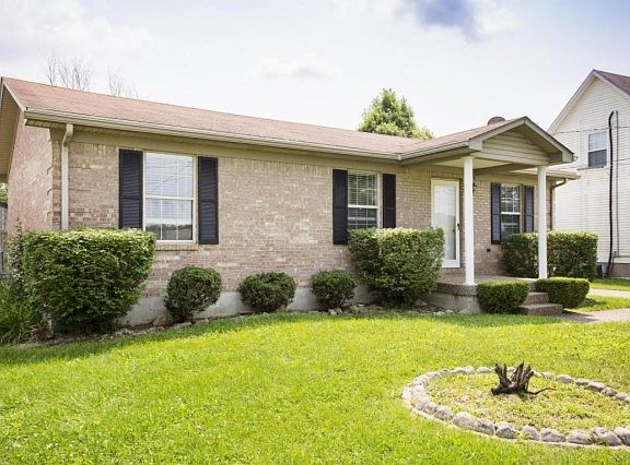 3rd image of 134 Seminole Ct