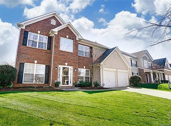 2nd image of 116 Runningdeer Dr