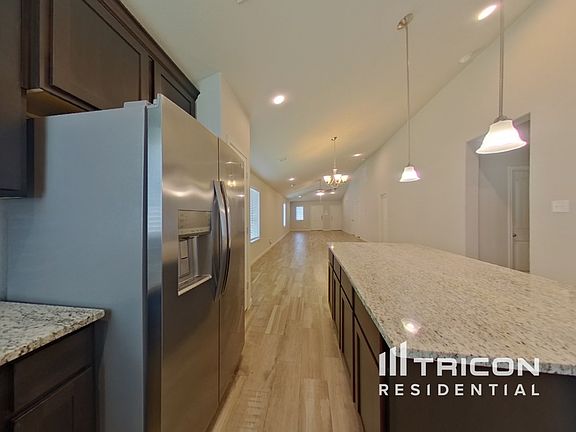 4th image of 9849 Glen Brook Ln