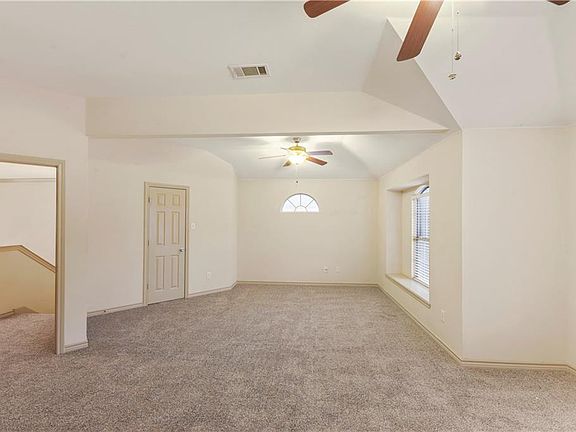 4th image of 12633 Bay Ave