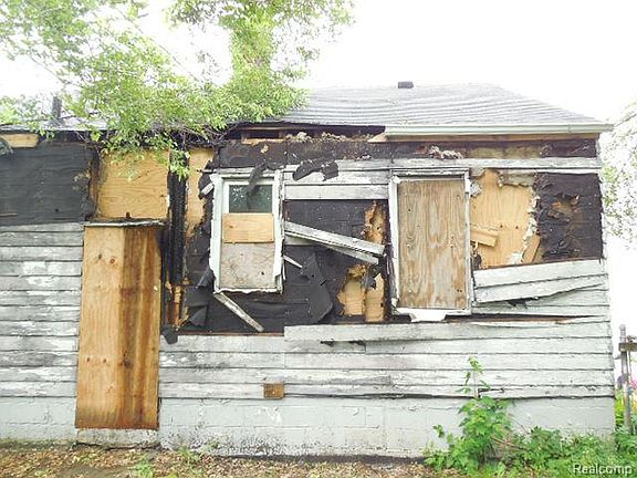 3rd image of 20074 Bradford St