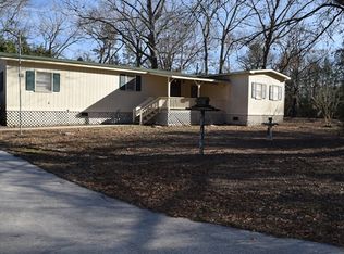 130 Skittle Ln, Eutawville, SC 29048