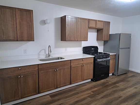 5th image of 4934 Alma Dr #1