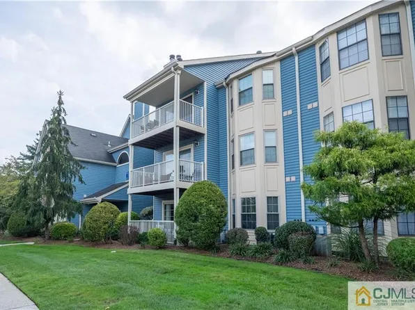 336 Cozzens Ct, East Brunswick, NJ 08816