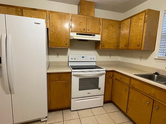 4th image of 267 Ayers Ct