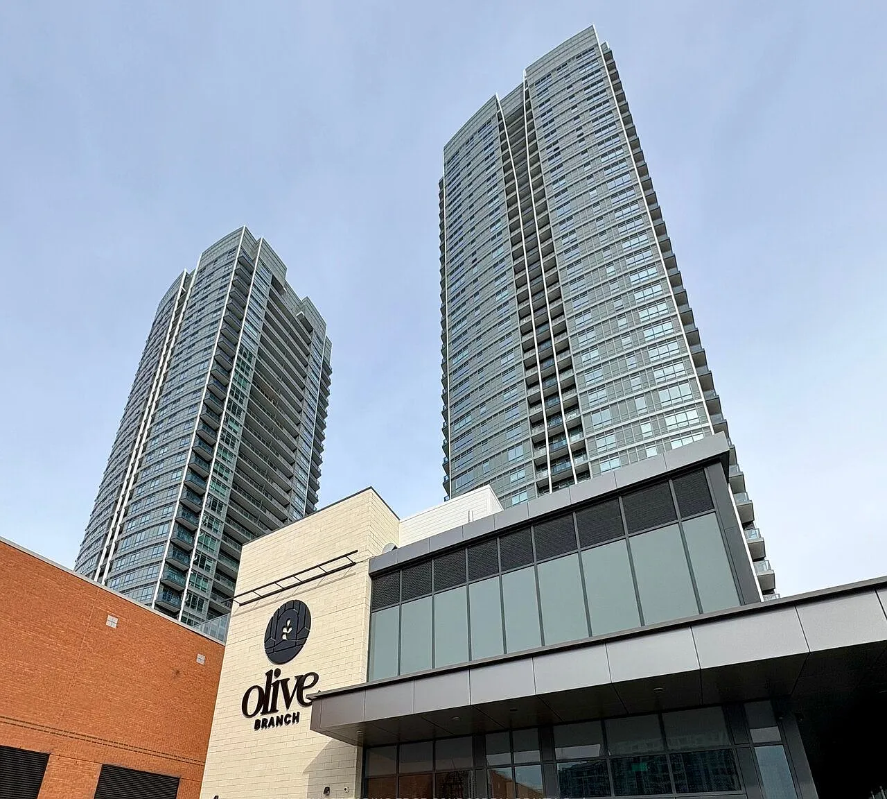 2 bed, $2,450 — Photo 1