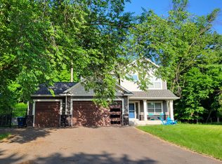 12157 Robin Rd, Osseo, MN 55369