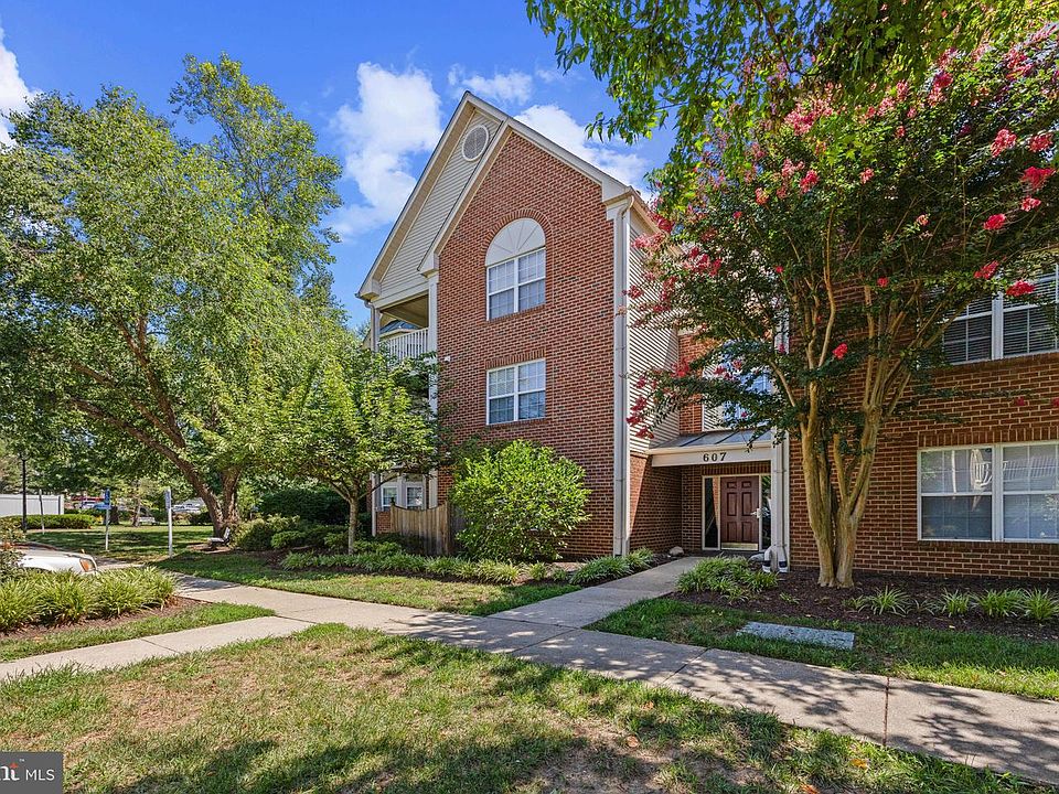 1st image of 607 Admiral Dr Unit 101