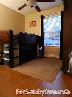 Eat-in-Kitchen