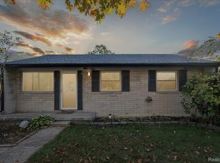 803 Dorset Ave, Ypsilanti, MI 48198