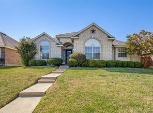 921 Parkwood Trl, Mesquite, TX 75149