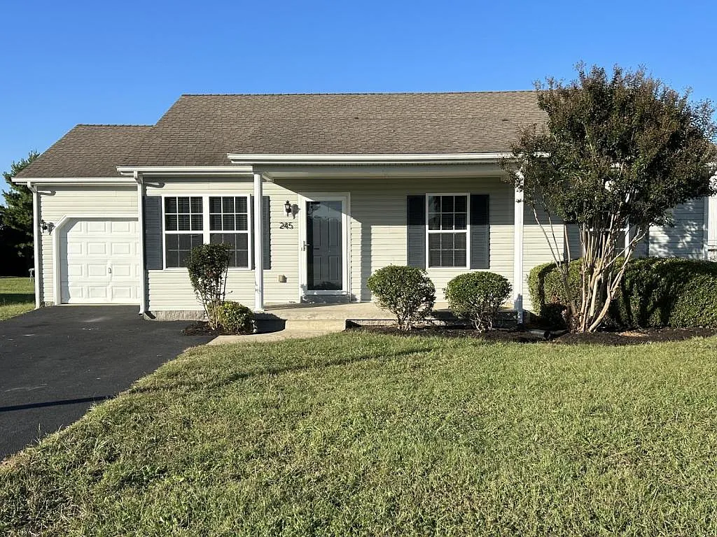 245 Kattawar Circle — Photo 1