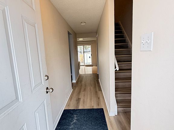 4th image of 1462 Heatherington Rd #G