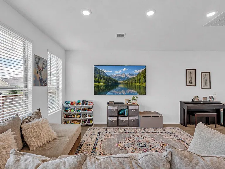 6304 Arcadia Sound Ln — Photo 8
