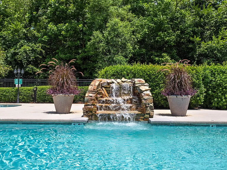 Water Feature in Swimming Pool