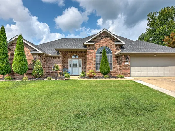 800 Pennington St, Lowell, AR 72745