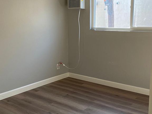 4th image of 9017 Columbus Ave APT 16