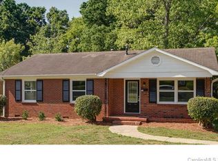 1514 Starbrook Dr, Charlotte, NC 28210