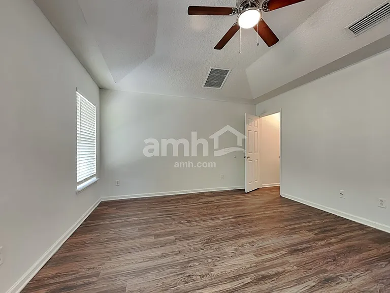 76251 Long Pond Loop — Photo 10