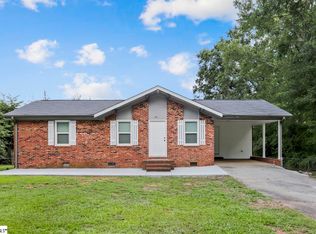271 Peach St, Inman, SC 29349