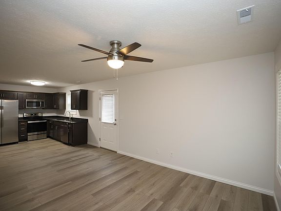 5th image of 176 Creekvale Dr #A