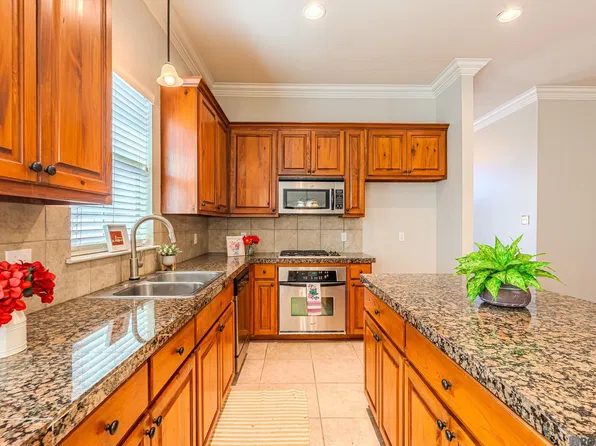 14960 Wax Myrtle Ave, Baton Rouge, LA 70817