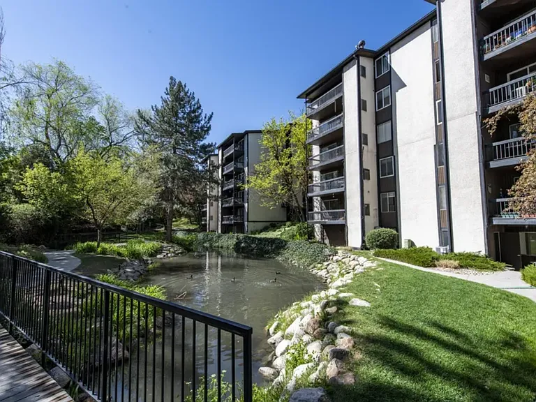 4943 S Eastridge Ln #131 — Photo 2