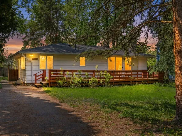1122 County Road C, Maplewood, MN 55109
