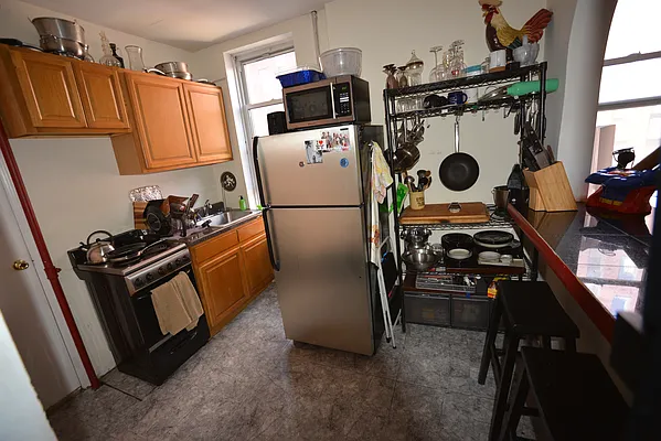 Rented by Voro, LLC | media 66