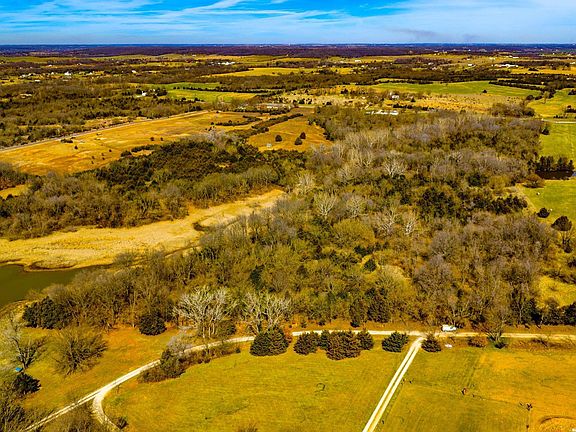 5th image of 24091 Linwood Rd