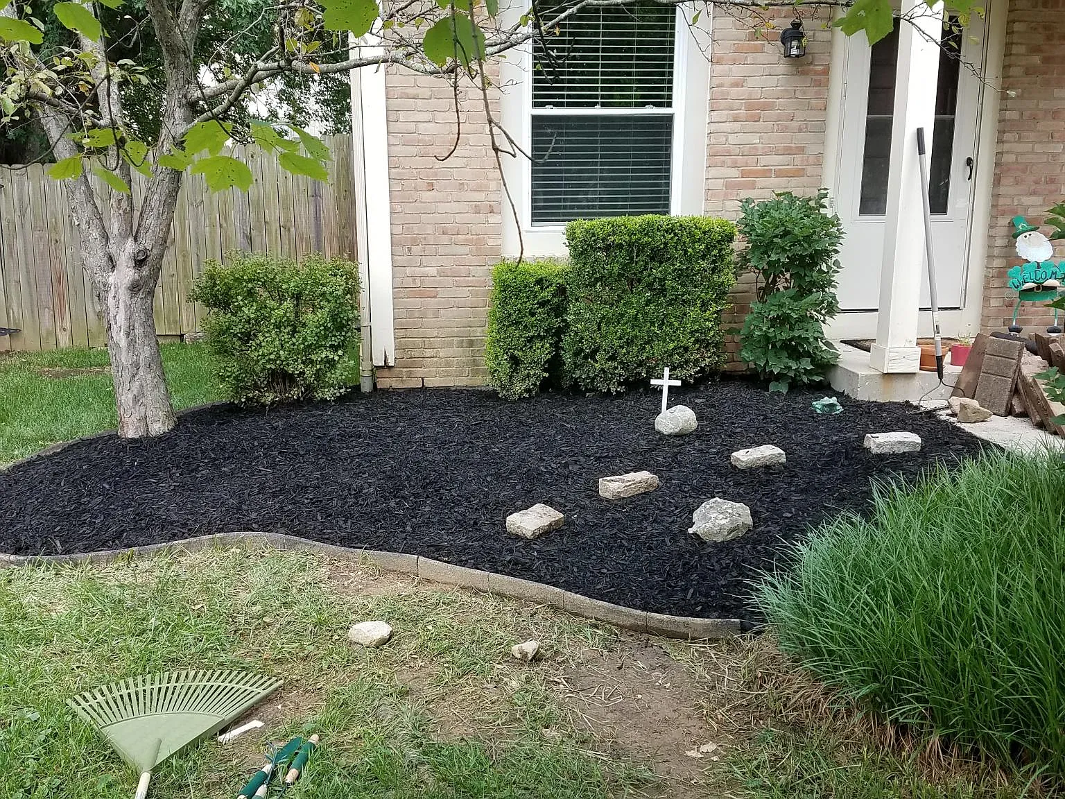 4 bed, 2020 sqft, $2,549 — Photo 3