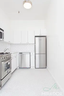 Rented by Mirador Real Estate | media 15