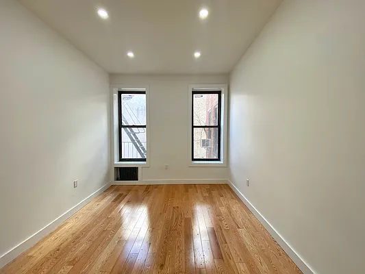 Rented by Daniel Gale Sotheby's International Realty | media 16