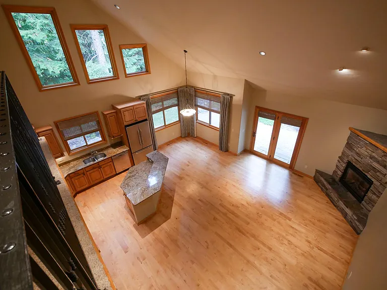 1917 Racquet Ct — Photo 9