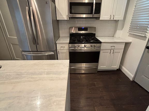 5th image of 4341 F St SE #1A