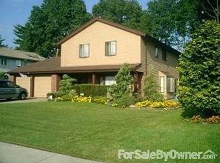 100 Nottingham Rd, New Hyde Park, NY 11040