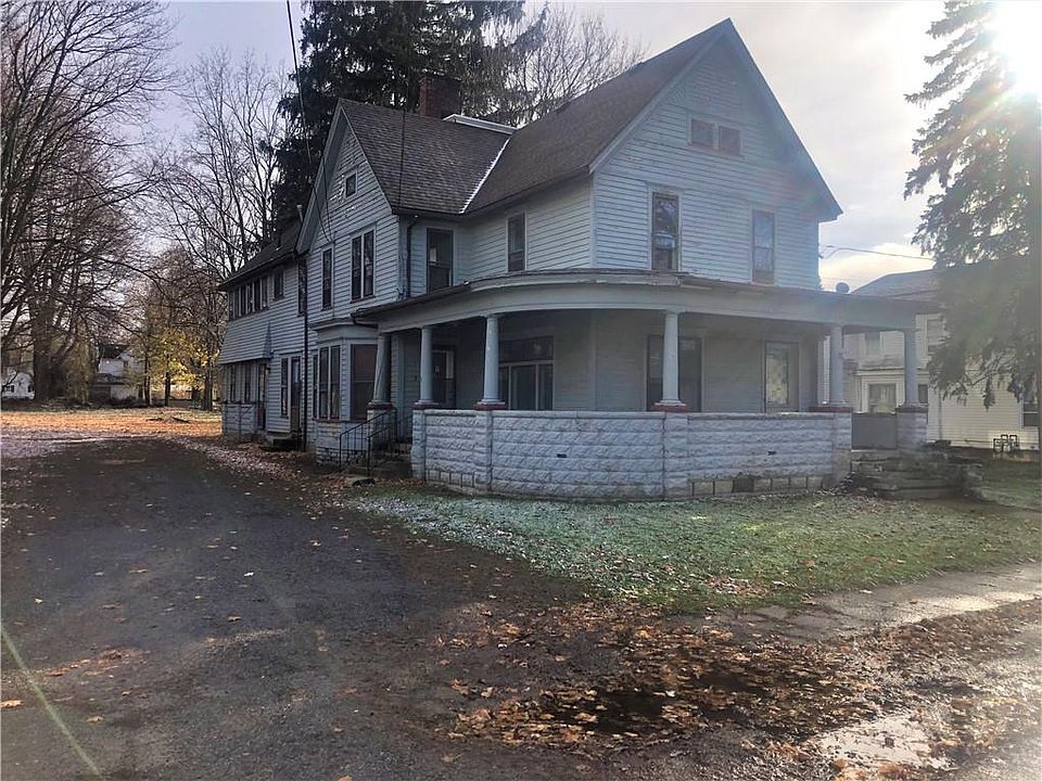 2nd image of 20 Liberty St