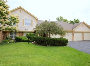 1289 Streamwood Ln, Vernon Hills, IL 60061