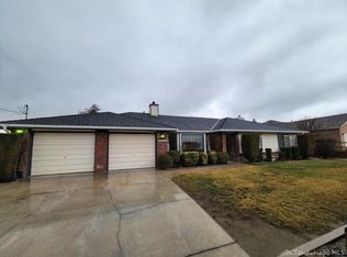 19408 Meadows Rd, Tehachapi, CA 93561