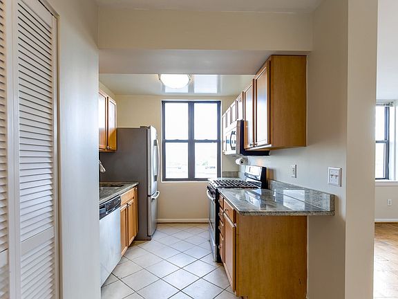 4th image of 3902 14th St NW APT 720