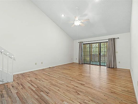 5th image of 531 Sullivans Way