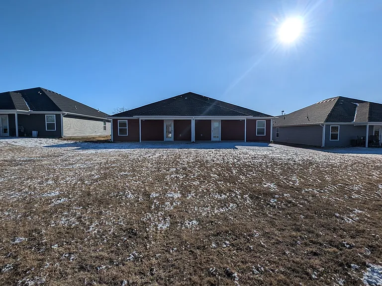 709 Short Leaf Ln — Photo 25