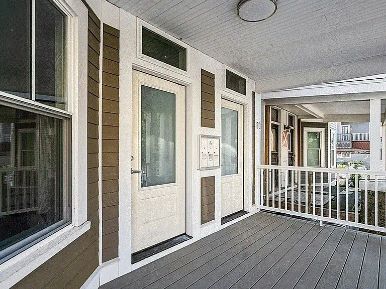 13 Woodlawn St #1 — Photo 2