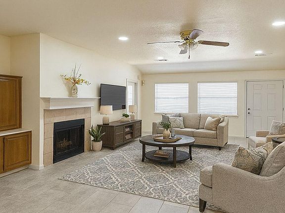 5th image of 19330 Larissa Dr
