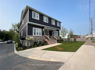 8196 McLeod Rd #1, Niagara Falls, ON L2H 3T6