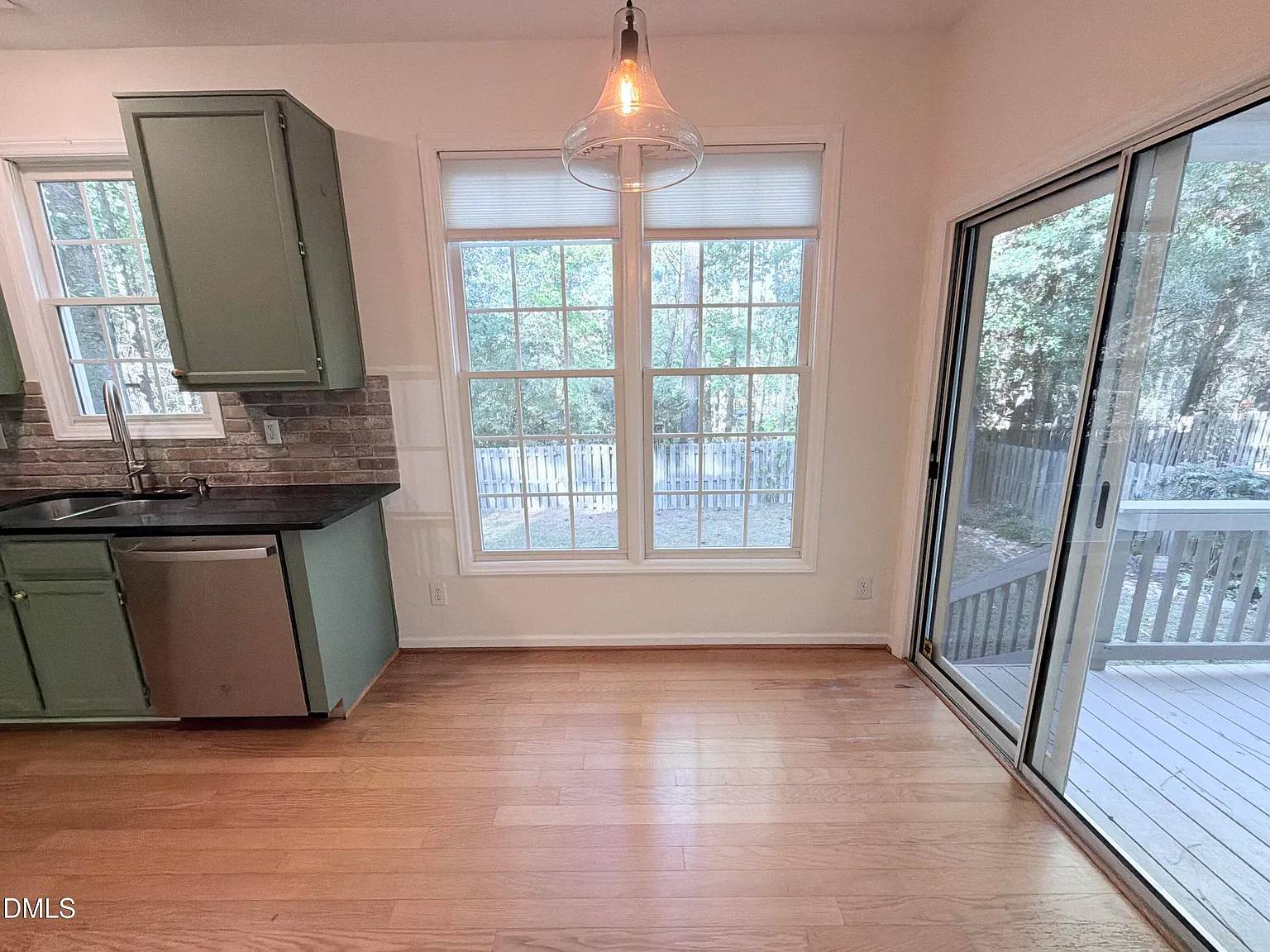 4 bed, 2.5 bath, $2,400 — Photo 3