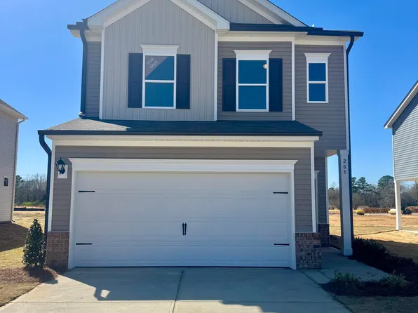 208 Bruce Dr, Dunn, NC 28334