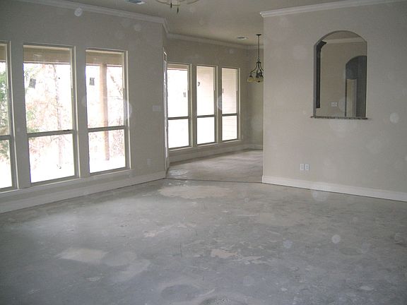 living to breakfast area